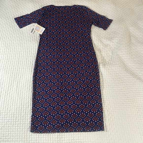 LuLaRoe Women’s Julia Dress/Size: Medium/Color: Purple-Red/White Pinwheel (NWT) - Picture 6 of 10